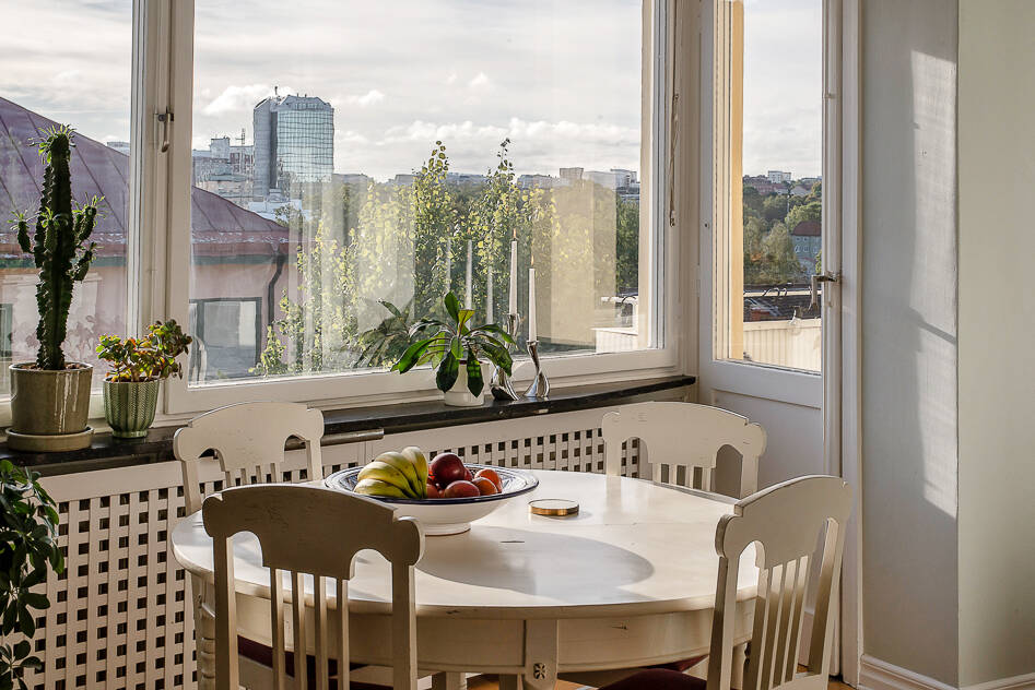 Erik Sandbergs gata 8, 4 tr