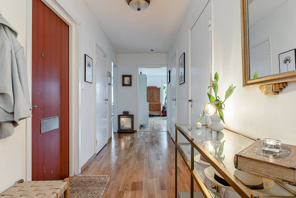 Selmedalsvägen 16, 1 tr