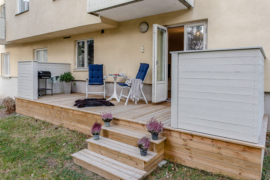 Klubbacken 32, Entréplan