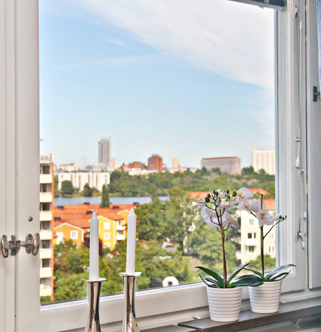 Ljusstöparbacken 18B