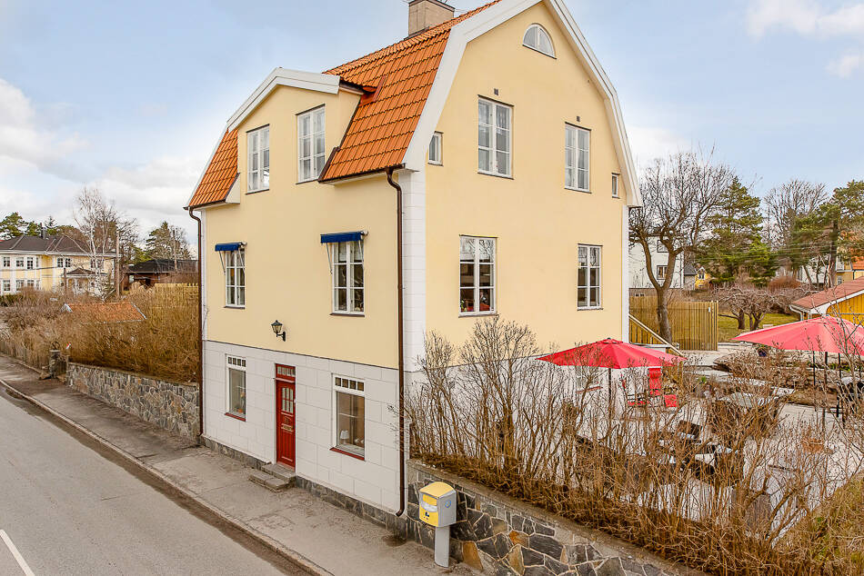 Storhagsvägen 51/Herrängsvägen 88